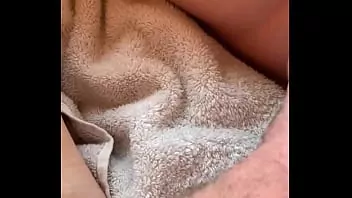 MILF gepiercte Muschi Dessous