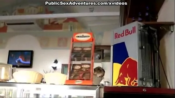 Öffentliche Nacktheit und riskanter Outdoor-Fick