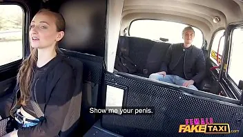 Female Fake Taxi Fick mich in meinen Netzstrümpfen